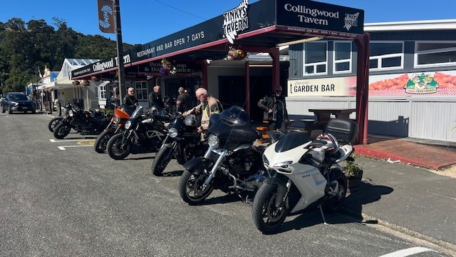 Image: A group of the  Mild Hogs crew.